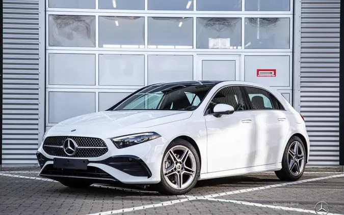 samochody osobowe Mercedes-Benz Klasa A cena 184900 przebieg: 1, rok produkcji 2023 z Wronki
